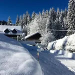 Guffertblick Nyaraló *